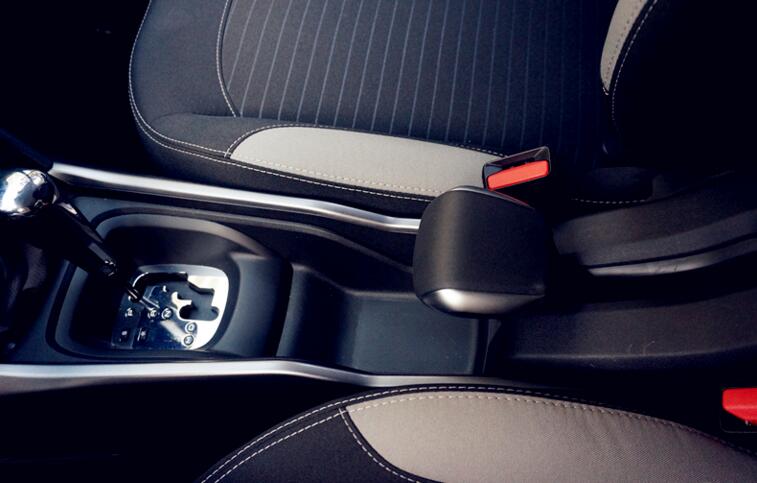 标致2008适合什么人开车,标致2008款车怎么样