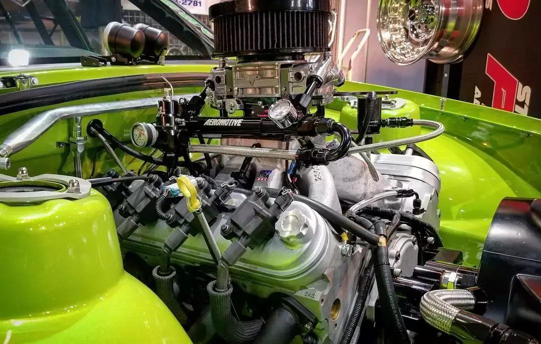 烧胎怎么让烟更大,烧胎怎么能烧出彩色烟雾