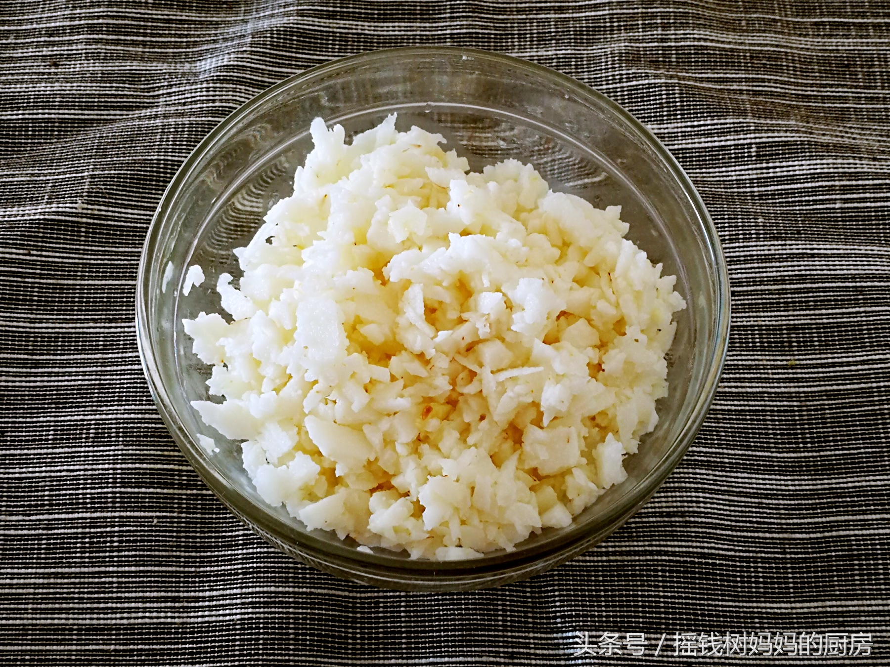 蒸肉饼又软又好吃的视频,蒸肉饼美味又健康