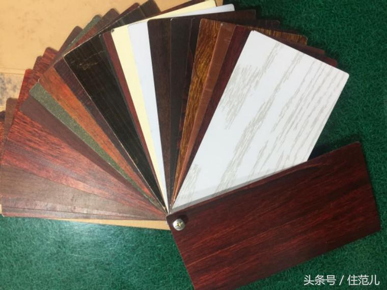 为什么防盗门的颜色都是猪肝红,红棕色防盗门