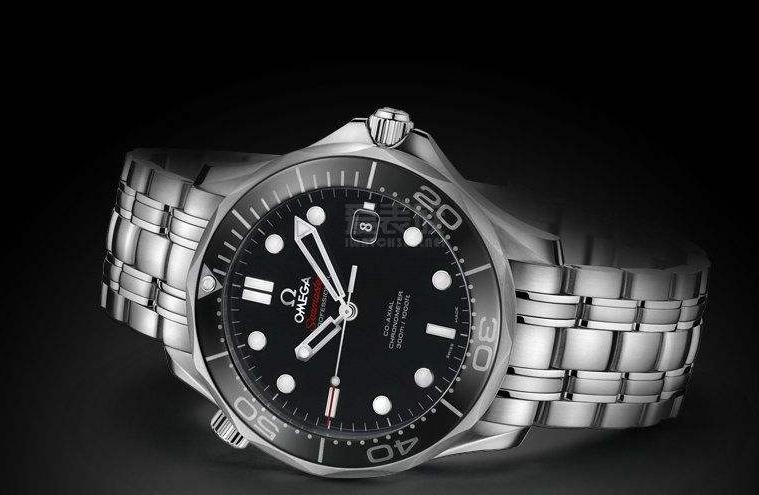 年薪十万,买块好表陪自己走过下一个十年