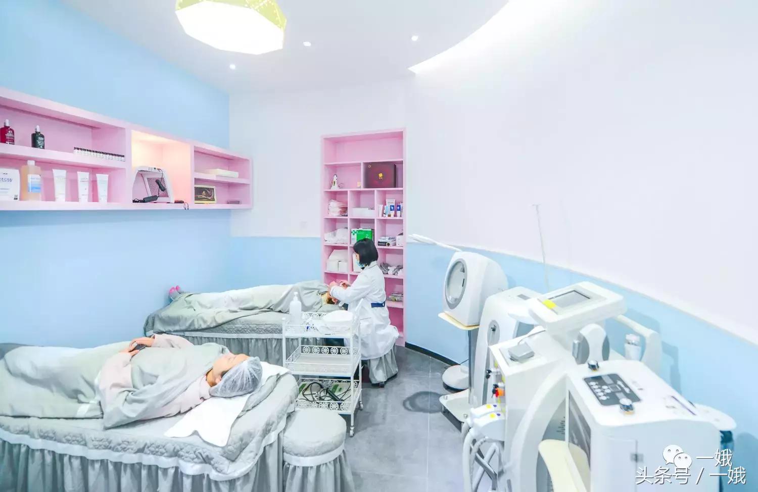 这里聚集了网红店的所有套路，但依然轻易俘获了我的少女心