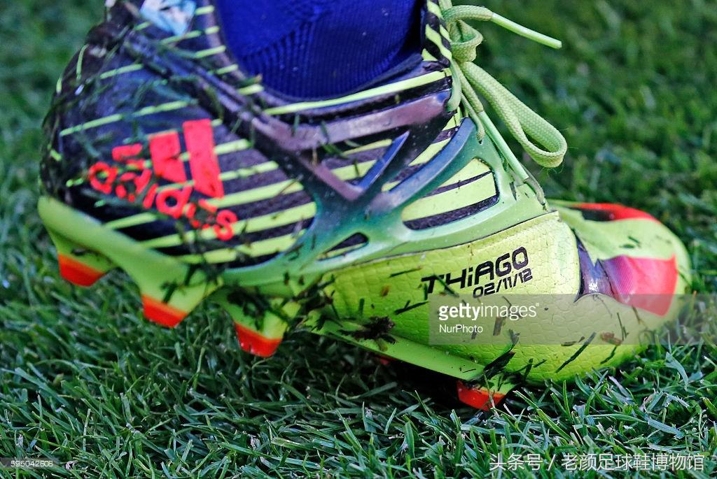 f50足球鞋梅西版限量版,梅西f50世界杯决赛球鞋