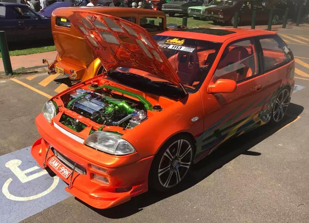 烧胎怎么让烟更大,烧胎怎么能烧出彩色烟雾