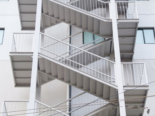 切割楼板改楼梯如何加固,钢架楼梯加固最好的方法