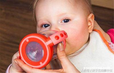 宝妈喂母乳不喝水宝宝会怎样,宝妈拒绝给宝宝喝母乳