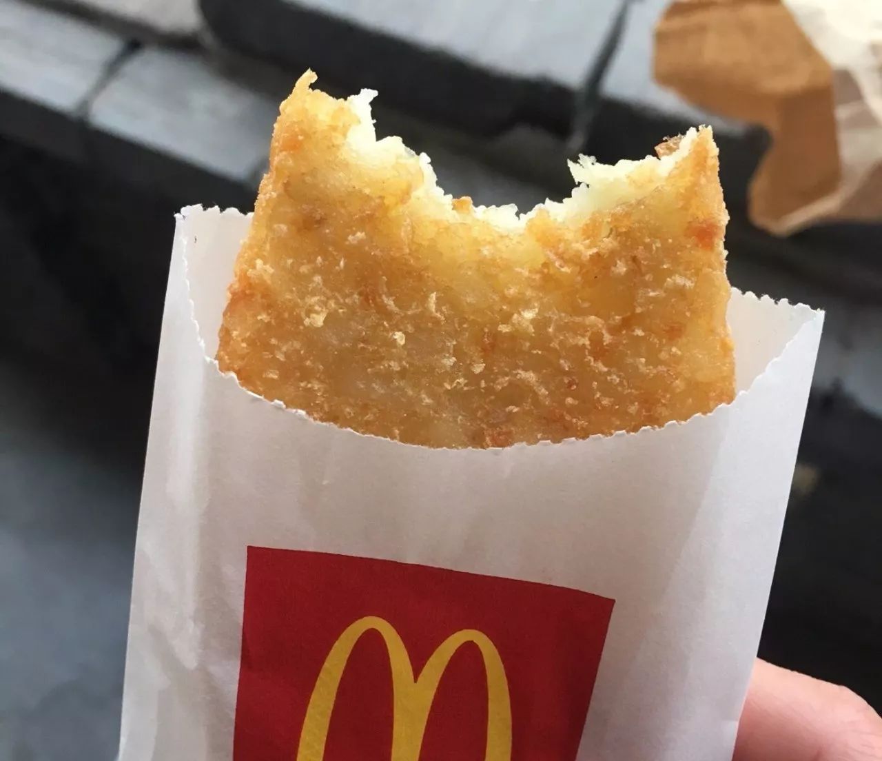 麦当劳成了金拱门,没想到肯德基却凭一个饭团赢了!