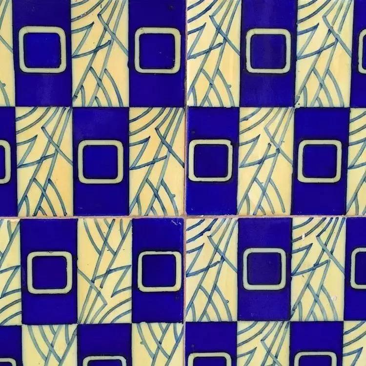 井盖虽然天天见，但不是所有人都能发现它的美