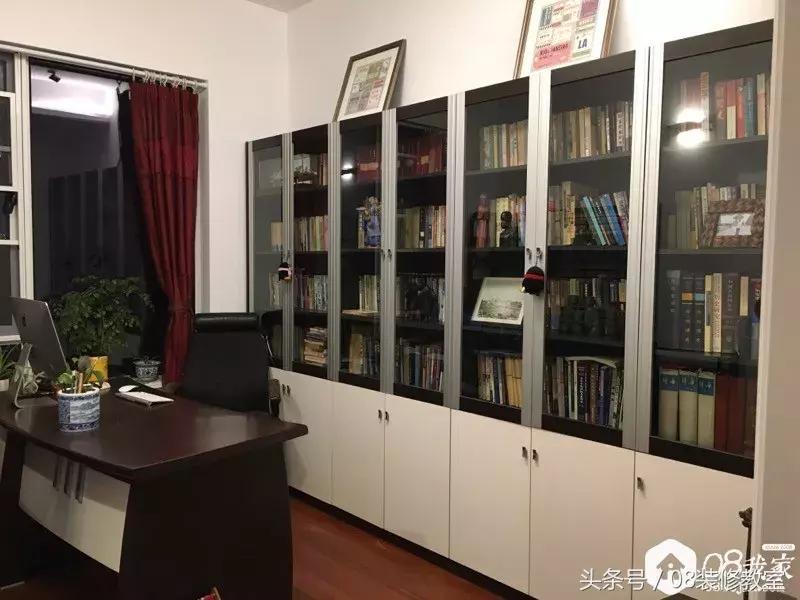 柜子是请师傅打好还是定制好,木工打柜子比定制家具便宜多少钱