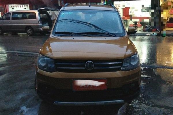 东风风光360与五菱宏光s哪个更好,2016款东风风光360参数配置