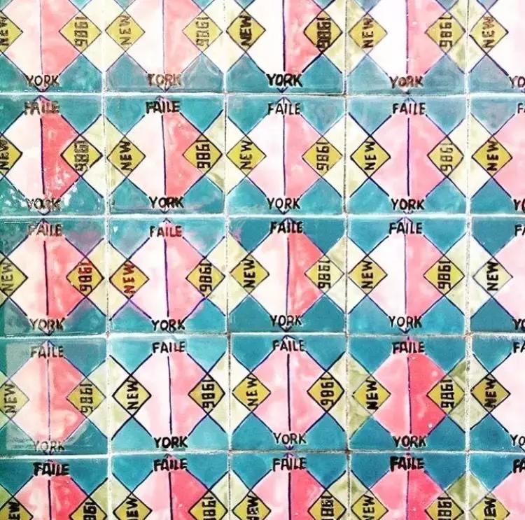 井盖虽然天天见，但不是所有人都能发现它的美