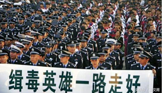 如果有人吸毒要怎样举报,家人吸毒该不该告诉父母