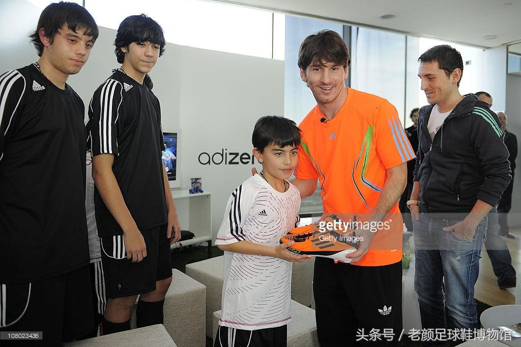 f50足球鞋梅西版限量版,梅西f50世界杯决赛球鞋