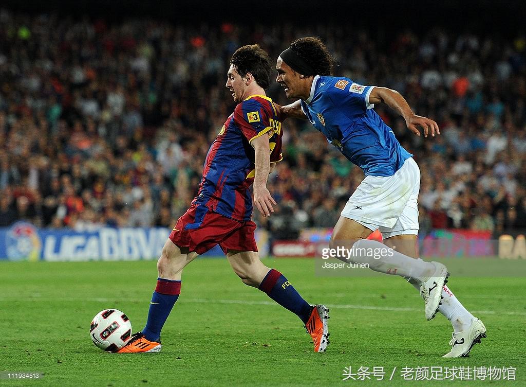 f50足球鞋梅西版限量版,梅西f50世界杯决赛球鞋