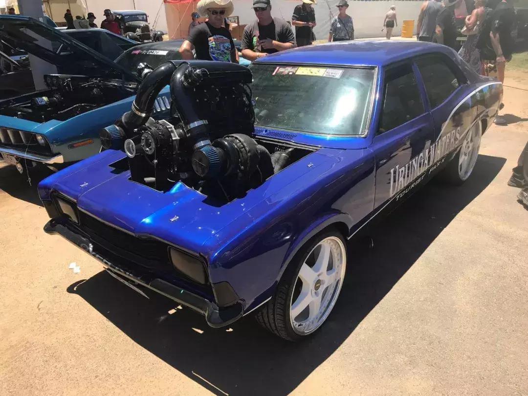 烧胎怎么让烟更大,烧胎怎么能烧出彩色烟雾