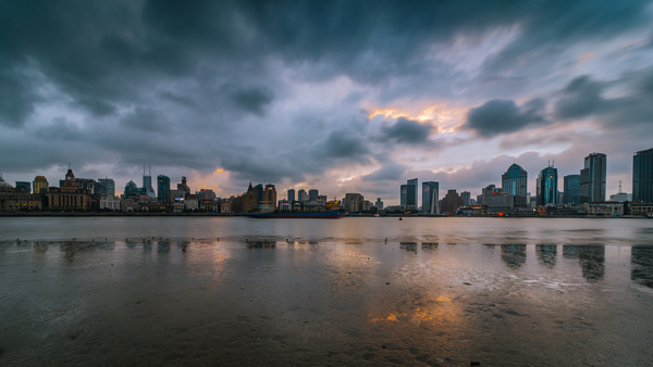繁荣的假象——庞氏*局骗**