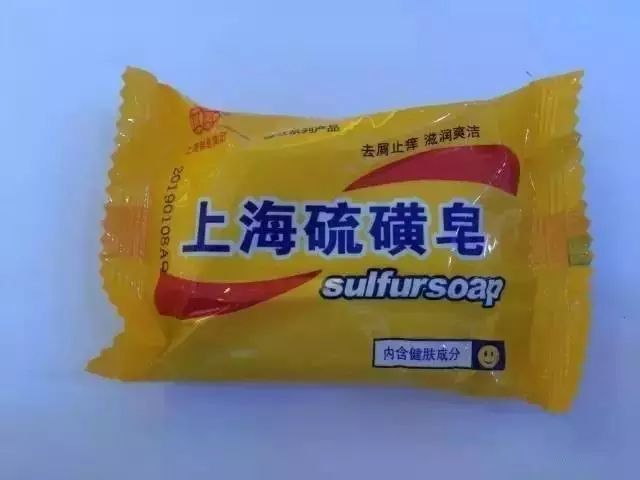 银手镯以前戴很亮最近手镯变黑了,戴银手镯手镯变黑是怎么回事
