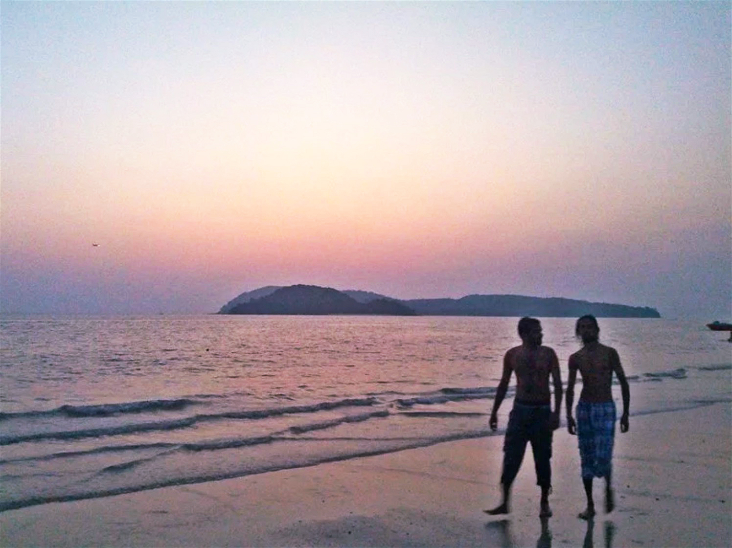 白本护照如何走遍全世界,护照白本推荐国家