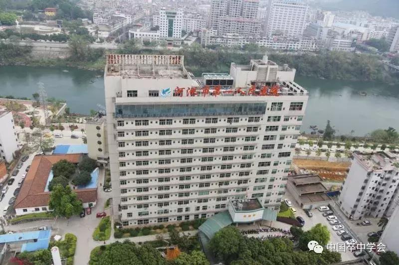 红手环行动筑起脑卒中防治生命线,卒中绿色通道保驾护航