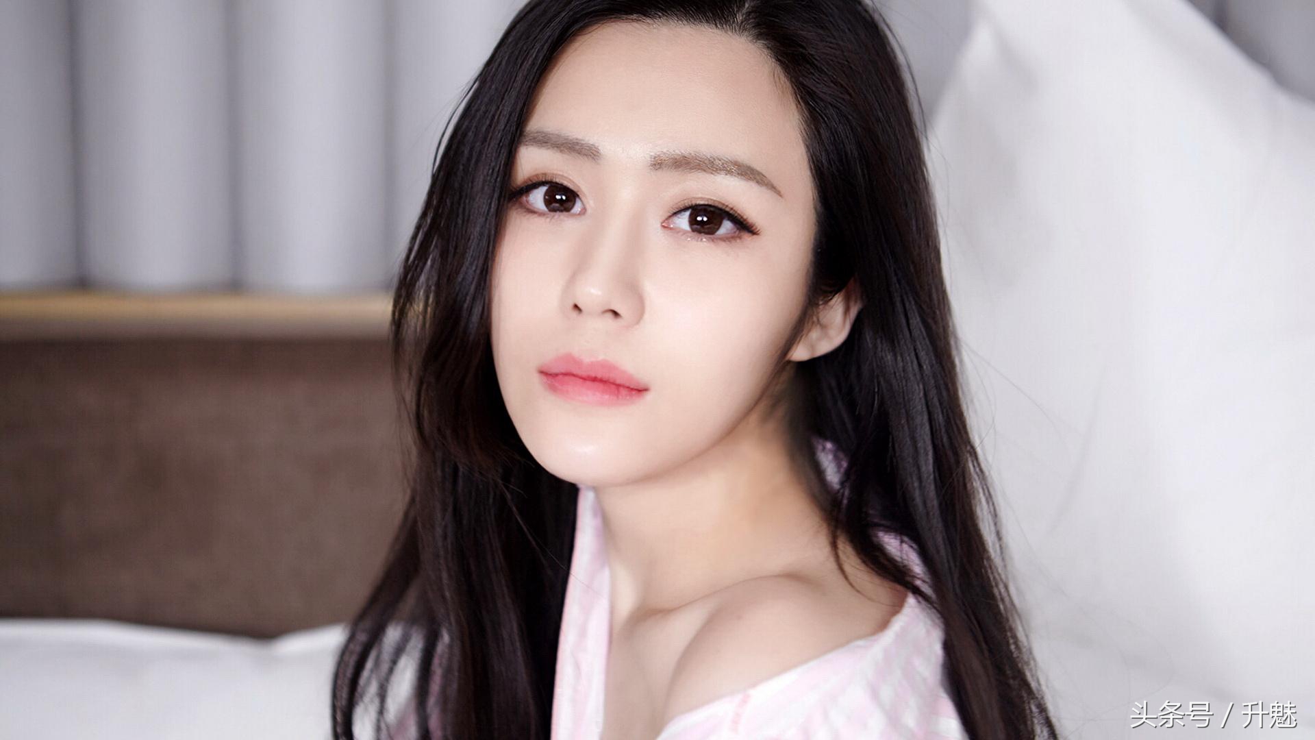 男人网上聊暧昧最好的解决方式,男朋友聊暧昧又求女朋友原谅