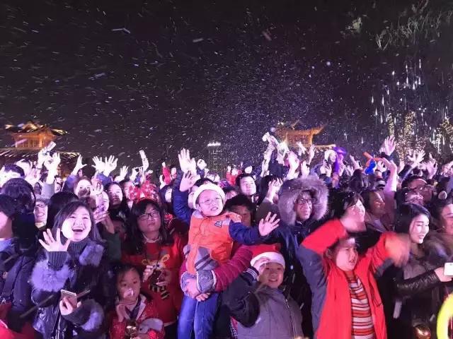 晒南昌雪景照得免费同道大叔玩偶啦!