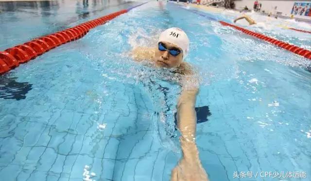 练体育与学霸并不矛盾，请认真对待体育