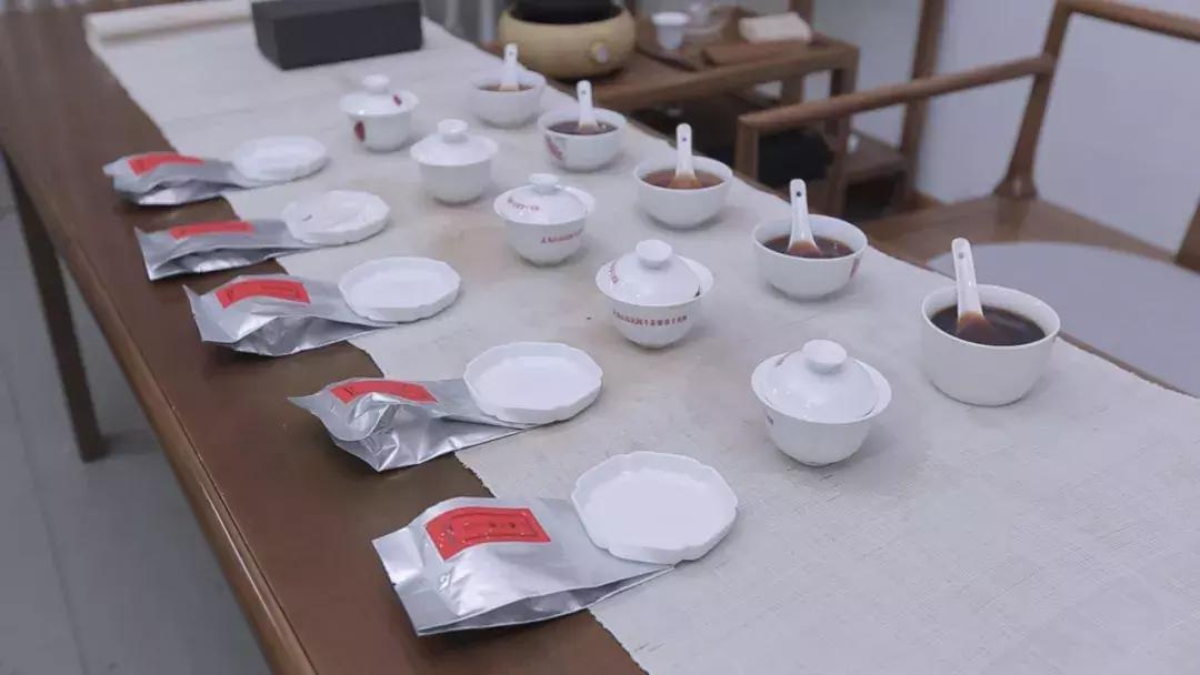 黑茶的味道都是一样的吗？「附五类黑茶评测」