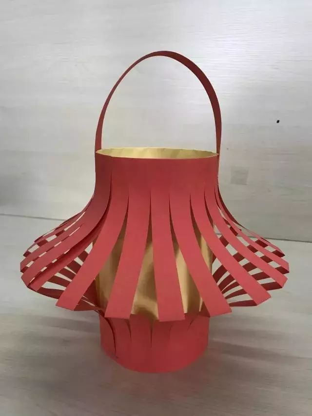 过年的灯笼用卡纸怎么做,纸盒子儿童新年手工纸灯笼