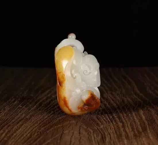 和田玉暴涨,和田玉为什么被称为疯狂的石头