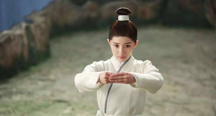 产后发际线后移怎么办,产后脱发发际线脱得最厉害