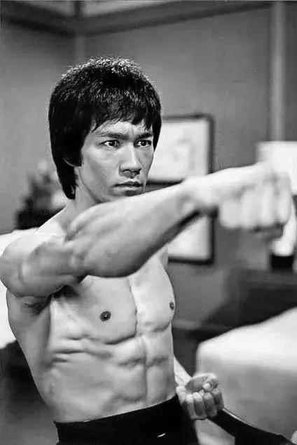 李小龙武术界第一人,华人巨星李小龙