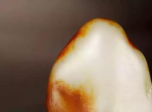 和田玉暴涨,和田玉为什么被称为疯狂的石头