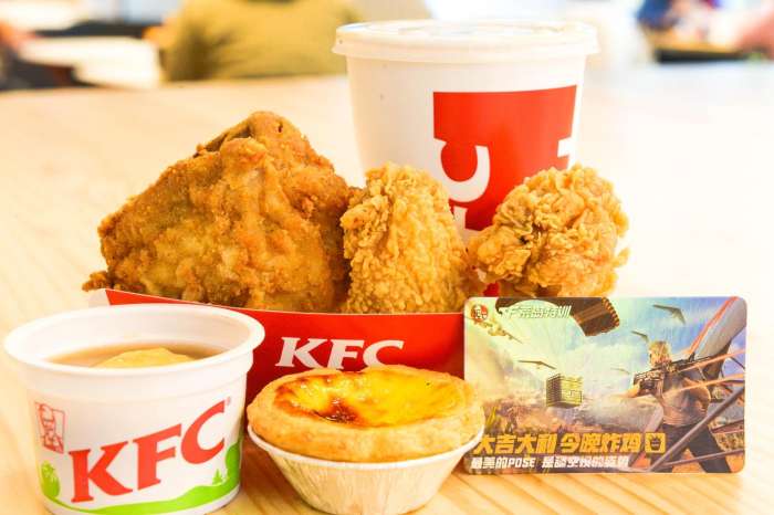 cf手游荒岛特训2022新版地图,荒岛特训kfc抽奖视频