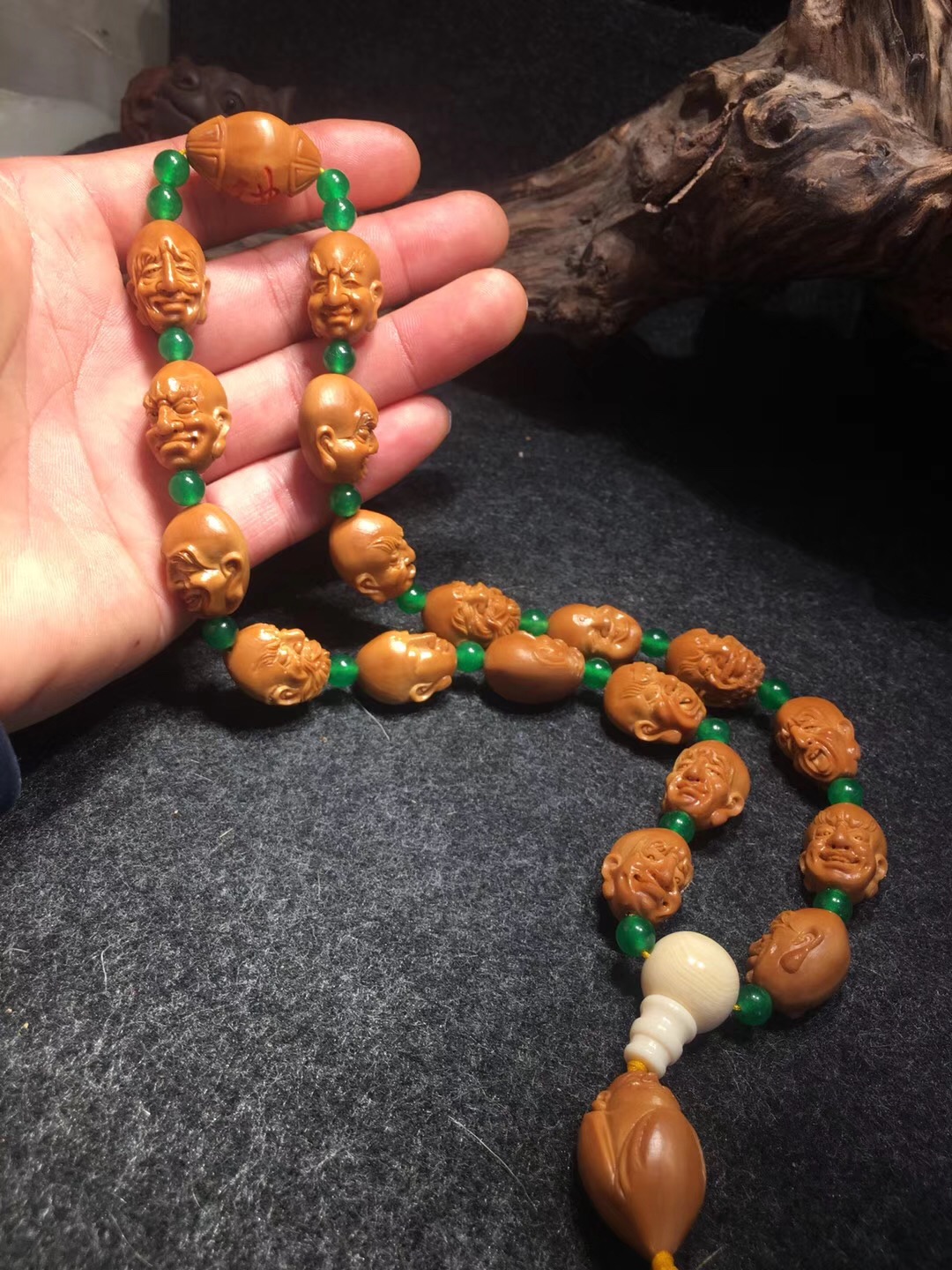 橄榄核手串如何保养,橄榄核保养的方法