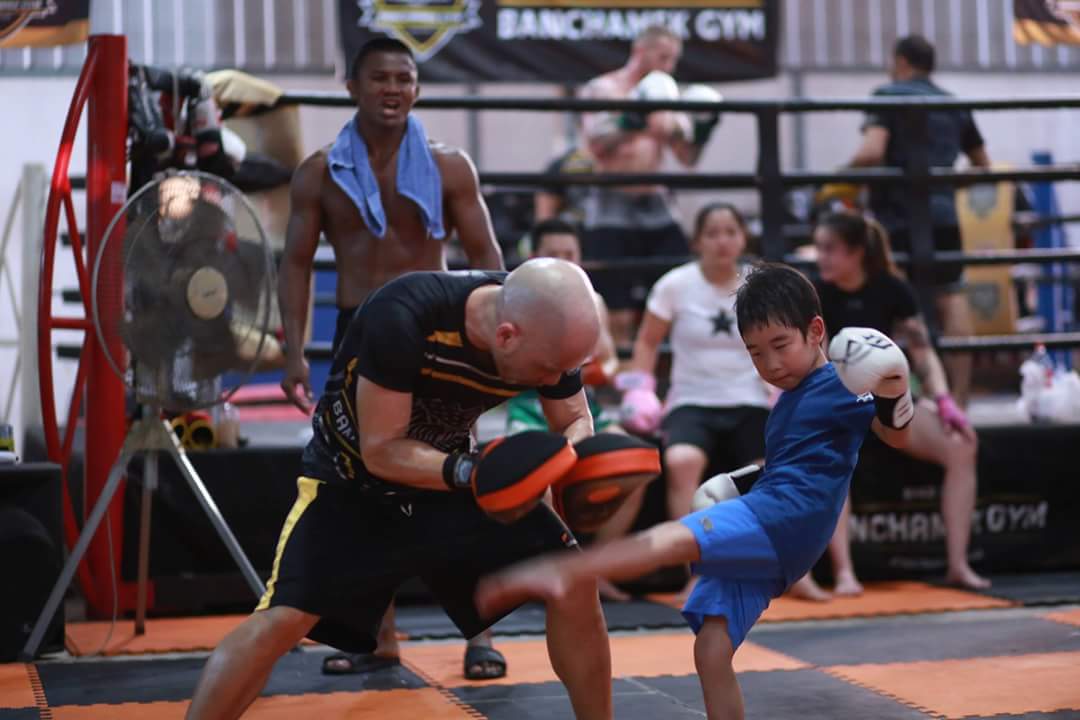 播求一龙三番战现场直播,一龙战播求最新比赛视频