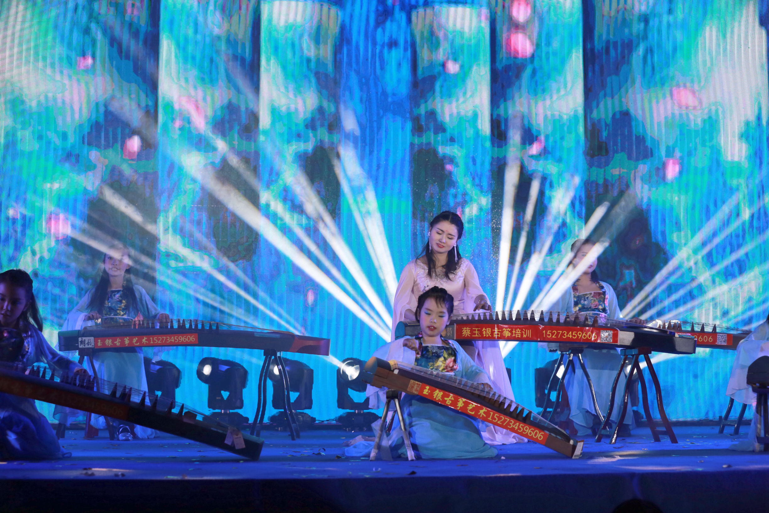 古筝演奏青花瓷,好听又简单的青花瓷古筝