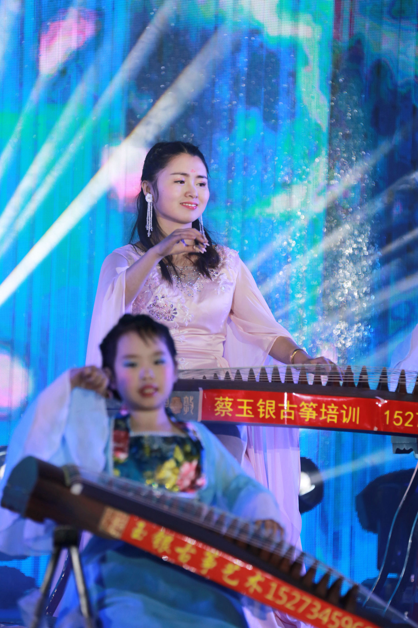 古筝演奏青花瓷,好听又简单的青花瓷古筝