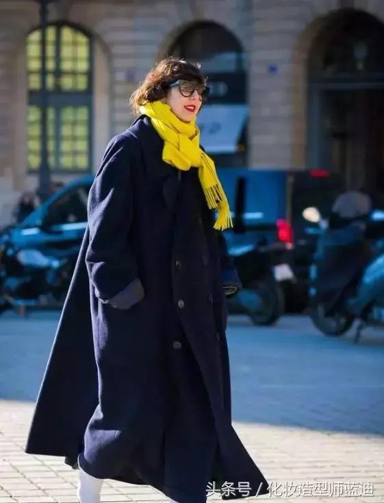 各种颜色的围巾怎么搭配,各个颜色的围巾怎么搭配