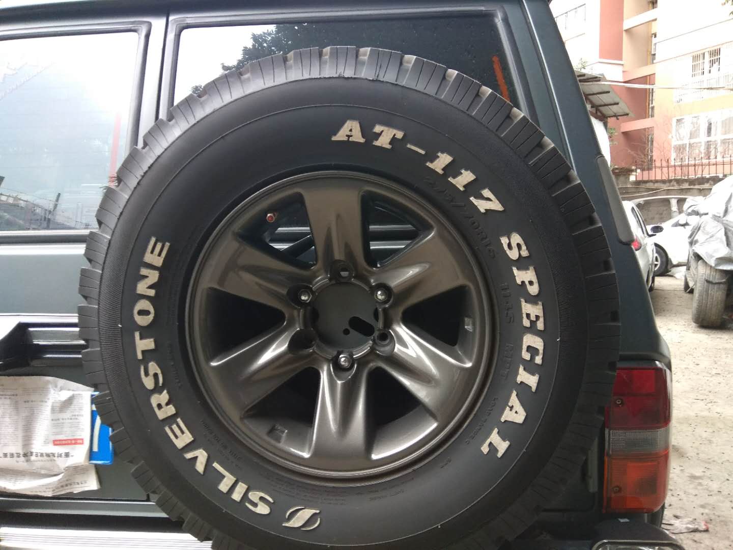 老大爷一个人的视频,运良途乐y60翻新