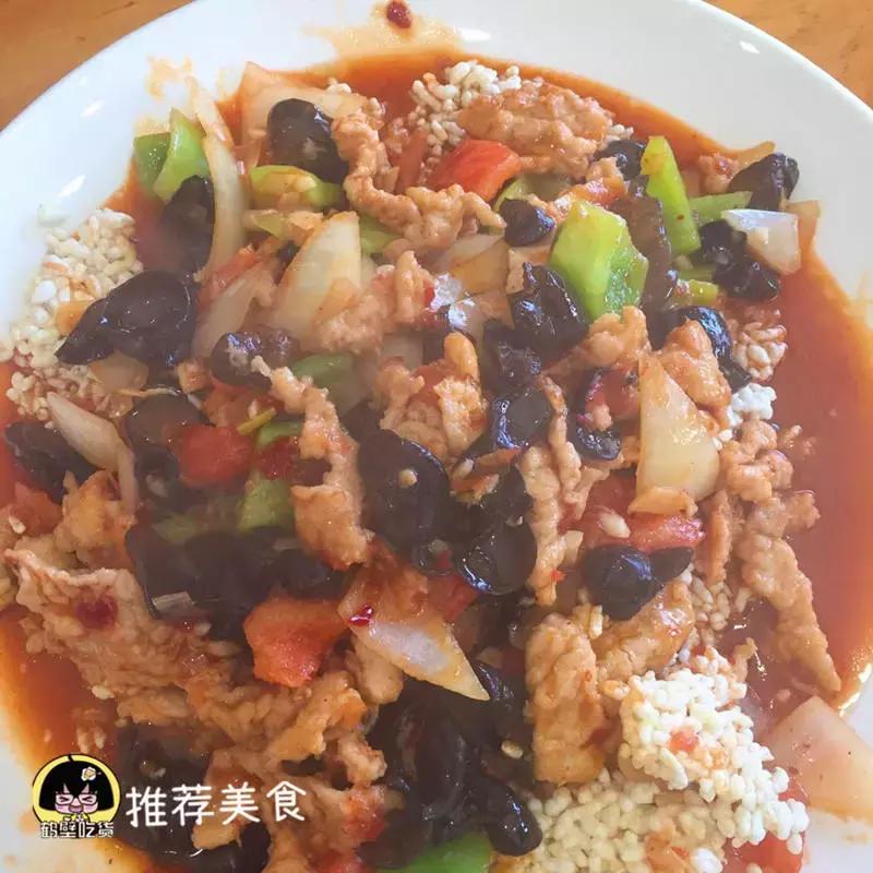 吃遍鹤壁大街小巷的小港，被大伾路这家店深深的套路了！