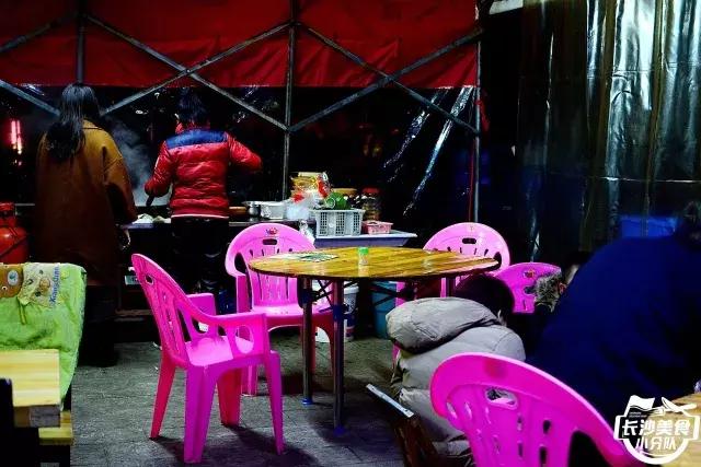 冷醉哒的长沙，城东夜宵聚集地里藏着一碗温暖的湘阴炖肠~