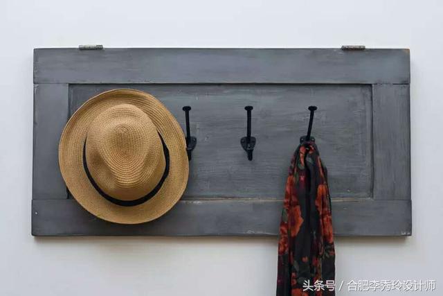 被嘲讽旧门板舍不得扔太小气，简单改造后晒群里，小区瞬间炸开锅