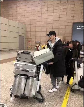 尴闻｜pgone粉丝好似*教邪**入侵？刘亦菲发微博被脑补狗血大戏？