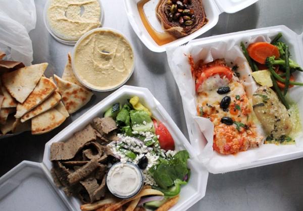 有了车真可以糊口没问题？来看看美国人如何用车养活自己