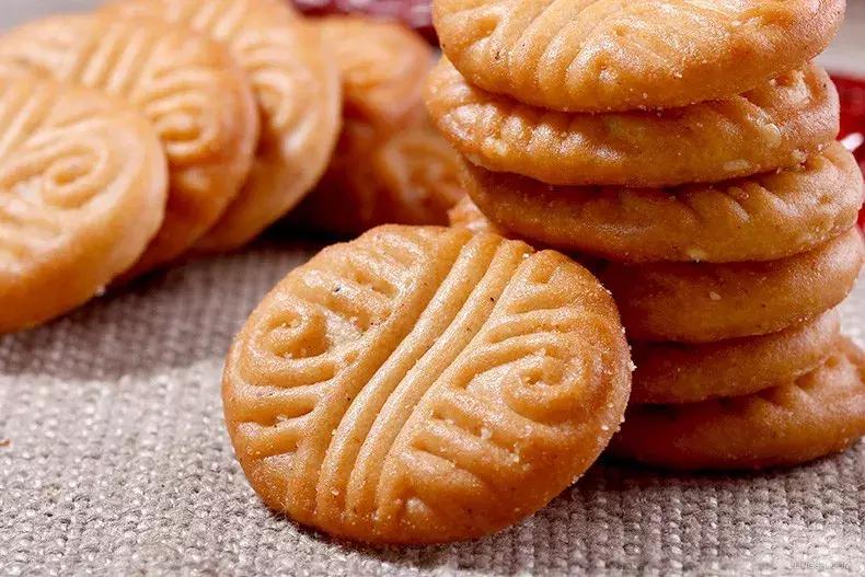 什么饼干适合减肥吃平价,减肥可以吃的饼干有哪些牌子