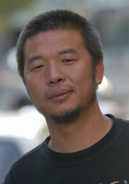 获10万元诗歌大奖，雷平阳：“基诺山”是我的“客栈”-文坛都市时报i昆明