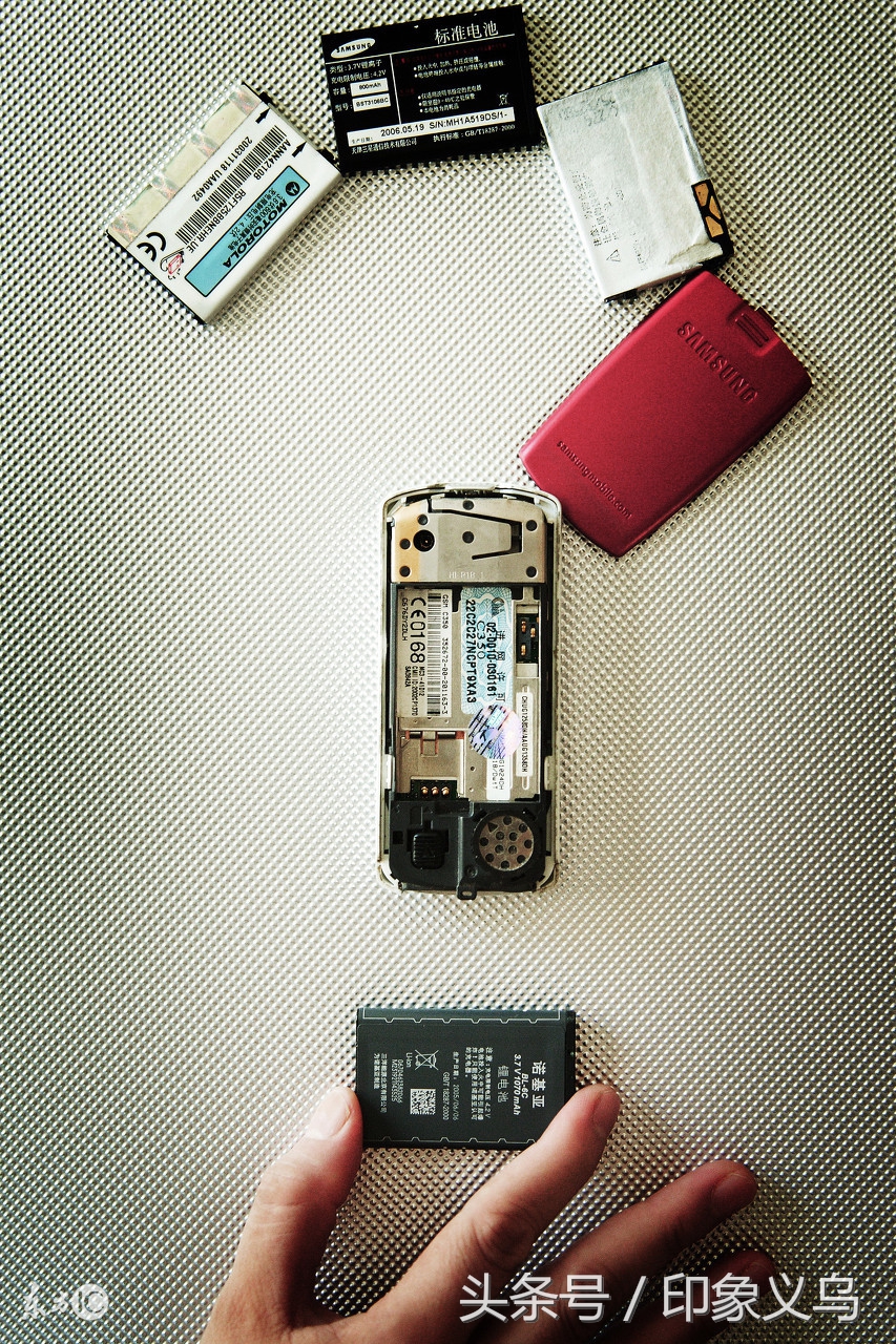 旧手机电池的危险,拆下来的旧手机电池危险不