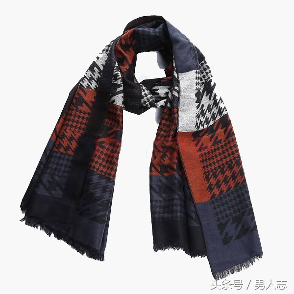 巴宝莉经典围巾男士各种带法,巴宝莉经典羊绒围巾配大衣