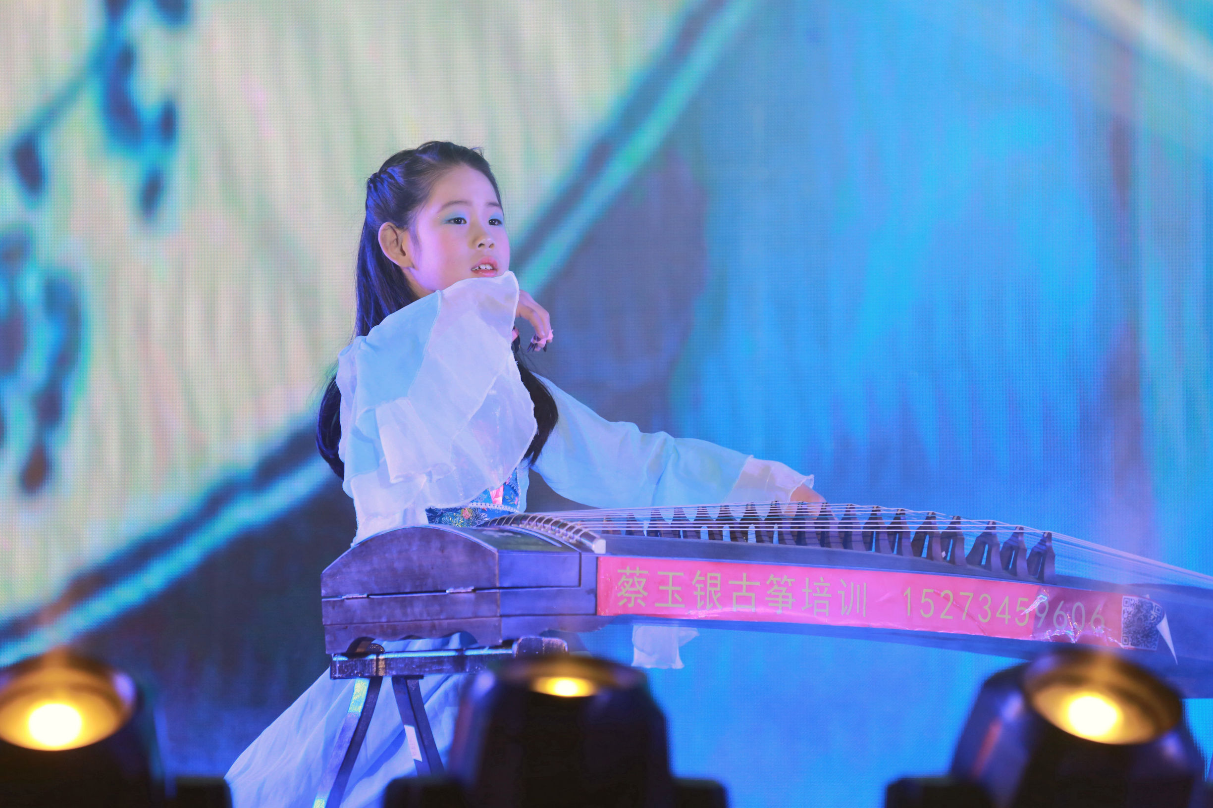 古筝演奏青花瓷,好听又简单的青花瓷古筝