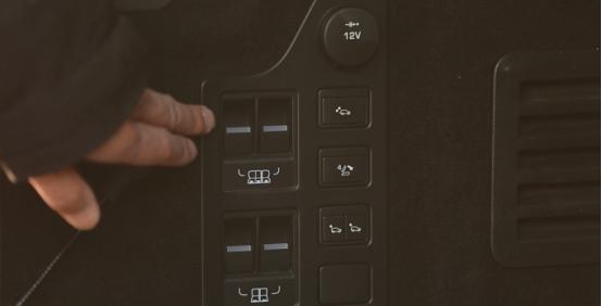 路虎发现运动版2024大改款试驾,试驾2024款路虎发现运动版